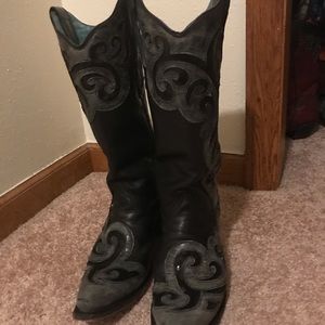 Corral boots